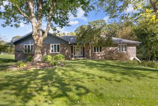 8N627 Gingerwood Lane, Elgin, IL 60124