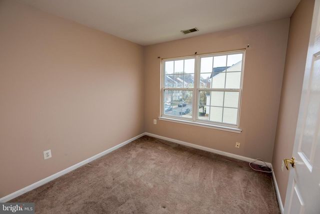 8023 APPLE VALLEY DR, Pasadena, MD 21122