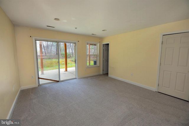 8023 APPLE VALLEY DR, Pasadena, MD 21122