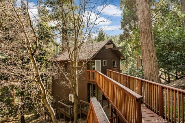 855 Deer Trail, Crestline, CA 92325