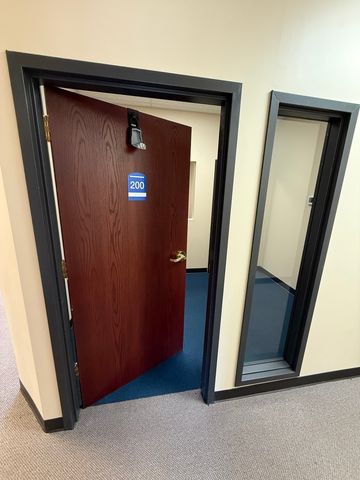 1689 N Curran Road N 200, Mchenry, IL 60050