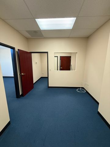 1689 N Curran Road N 200, Mchenry, IL 60050