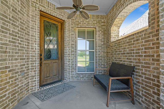 104 Elm Tree Circle, Bullard, TX 75757