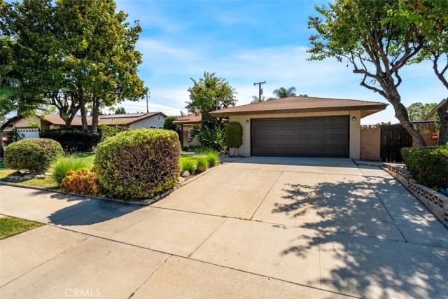 1846 N Lake Avenue, Ontario, CA 91764