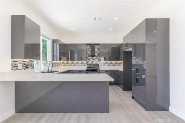 10654 Nassau Avenue, Sunland, CA 91040