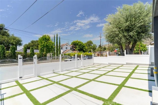 10654 Nassau Avenue, Sunland, CA 91040