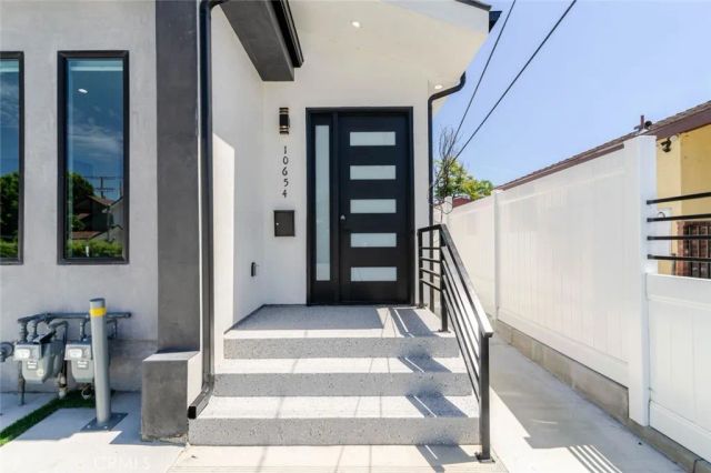 10654 Nassau Avenue, Sunland, CA 91040