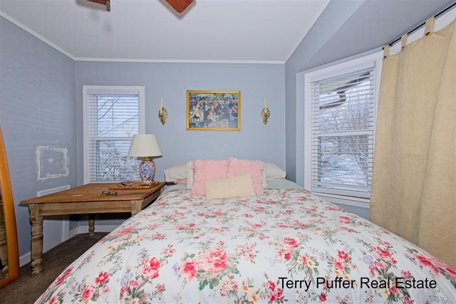 2206 Oak Avenue, Muskegon, MI 49445