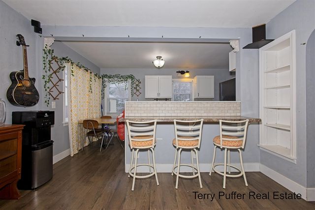 2206 Oak Avenue, Muskegon, MI 49445