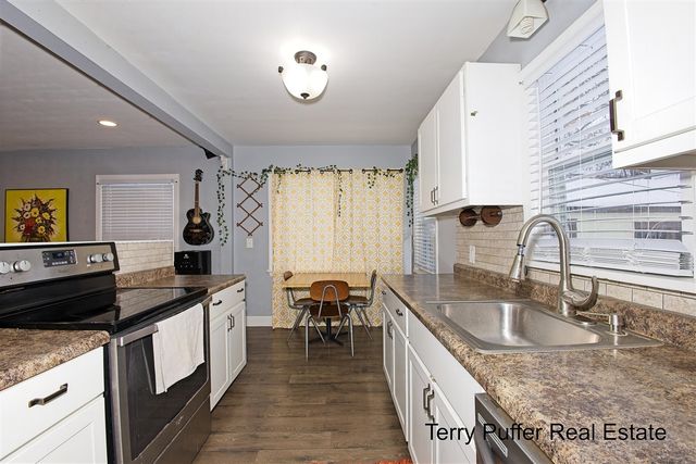 2206 Oak Avenue, Muskegon, MI 49445