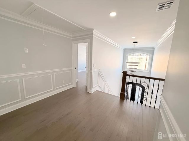 40 Foyer Street, Edison, NJ 08817