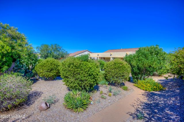2210 E Eager Drive, Green Valley, AZ 85614