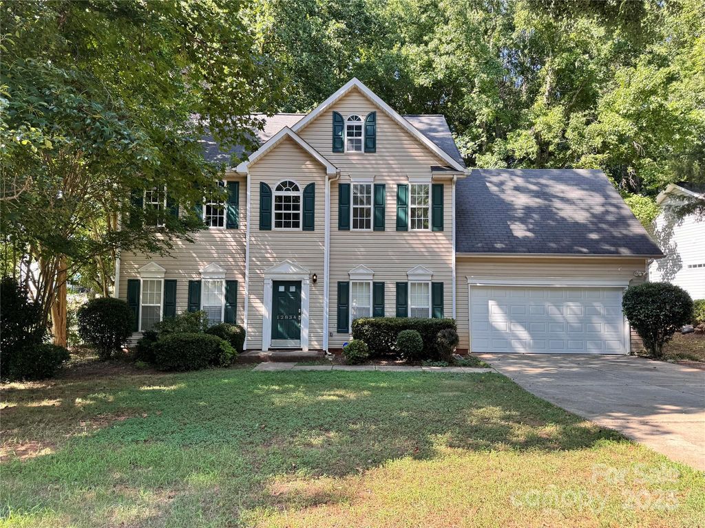 12834 English Walnut Lane, Charlotte, NC 28215