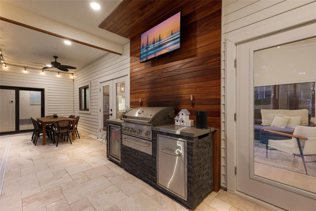Image 34 of property listing at 4875 BRYWILL CIRCLE, Sarasota, FL 34234
