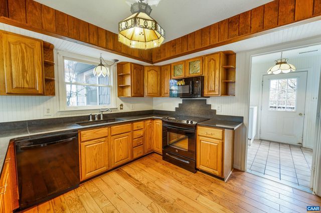 699 WINTON RD, Amherst, VA 24521