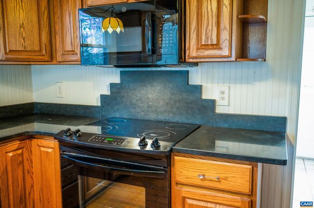 699 WINTON RD, Amherst, VA 24521