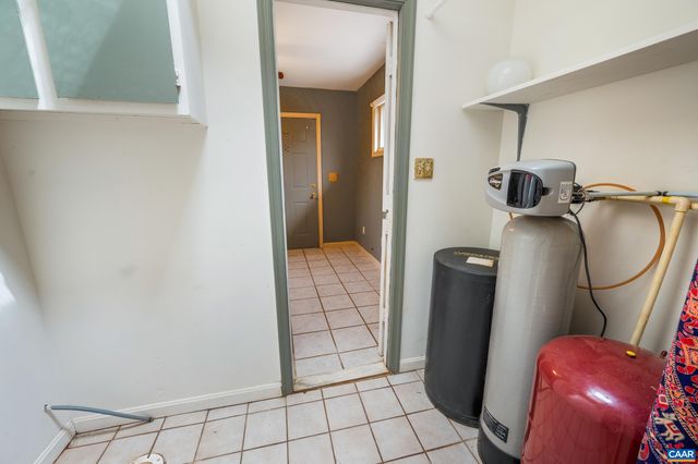 699 WINTON RD, Amherst, VA 24521