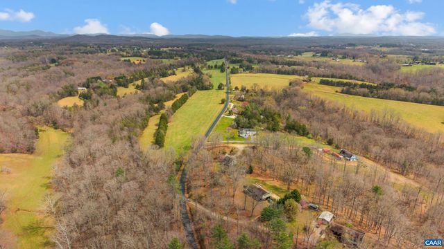 699 WINTON RD, Amherst, VA 24521