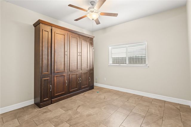 2225 Crystal Bay Dr, Corpus Christi, TX 78414