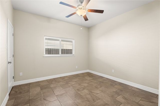 2225 Crystal Bay Dr, Corpus Christi, TX 78414