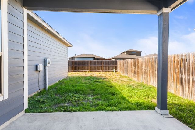 2225 Crystal Bay Dr, Corpus Christi, TX 78414