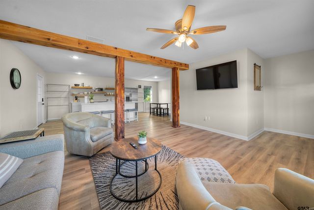 1528 E Devine St, Tyler, TX 75701