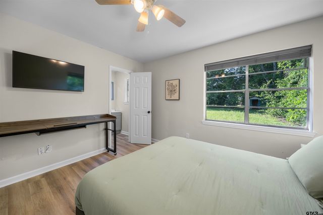 1528 E Devine St, Tyler, TX 75701