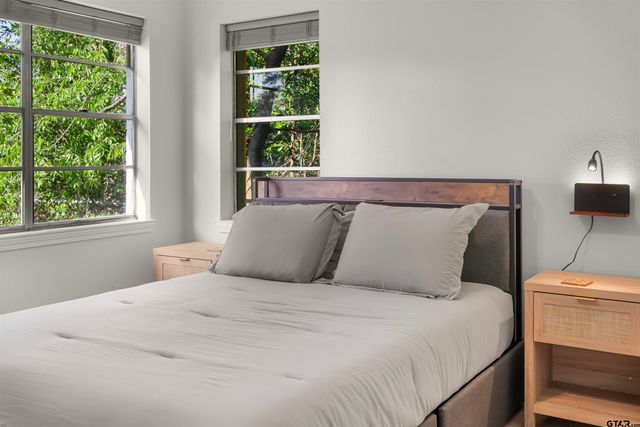 1528 E Devine St, Tyler, TX 75701