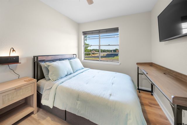 1528 E Devine St, Tyler, TX 75701