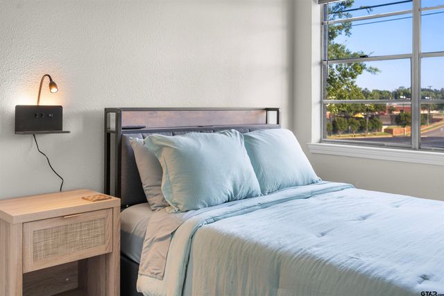 1528 E Devine St, Tyler, TX 75701