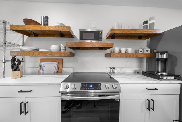 1528 E Devine St, Tyler, TX 75701