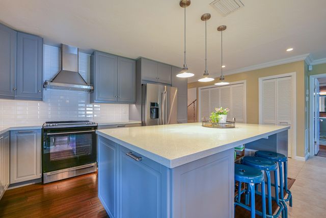 5535 Constant Spring Terrace 216, Lauderhill, FL 33319