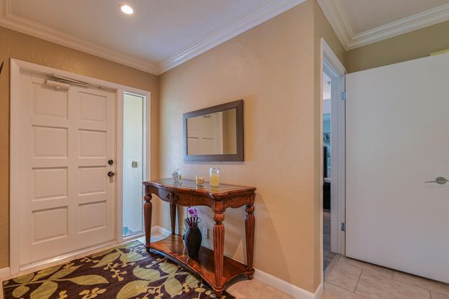 5535 Constant Spring Terrace 216, Lauderhill, FL 33319