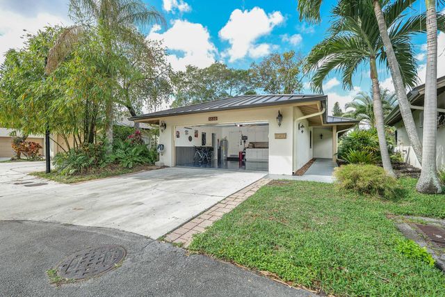 5535 Constant Spring Terrace 216, Lauderhill, FL 33319