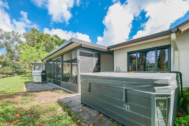 5535 Constant Spring Terrace 216, Lauderhill, FL 33319