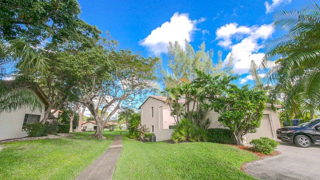 5535 Constant Spring Terrace 216, Lauderhill, FL 33319