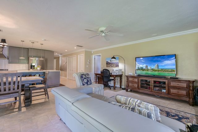 5535 Constant Spring Terrace 216, Lauderhill, FL 33319