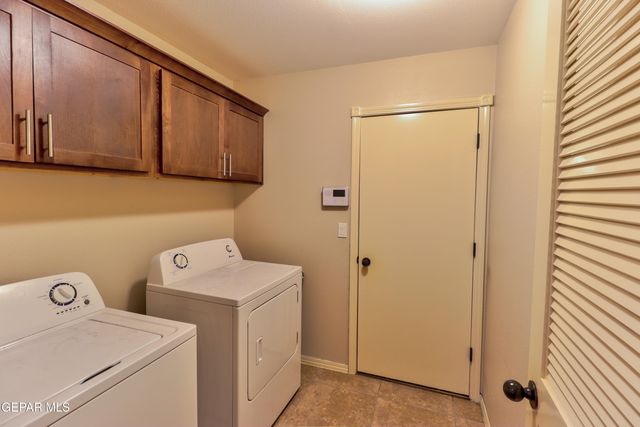 3017 WOODHEAD, El Paso, TX 79938