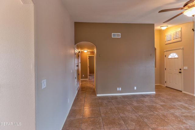 3017 WOODHEAD, El Paso, TX 79938