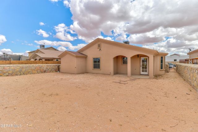 3017 WOODHEAD, El Paso, TX 79938