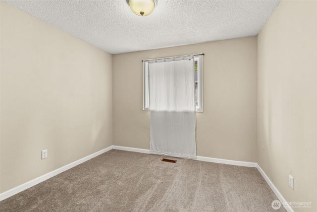 630 N 11Th, Elma, WA 98541