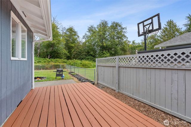 630 N 11Th, Elma, WA 98541