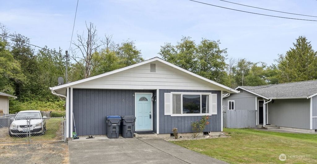 630 N 11Th, Elma, WA 98541