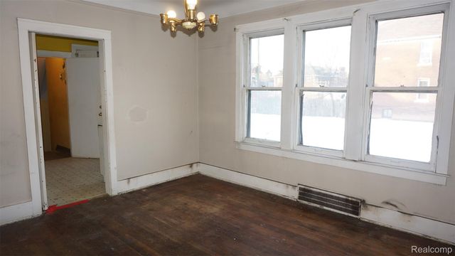 4081 W Euclid Street, Detroit, MI 48204