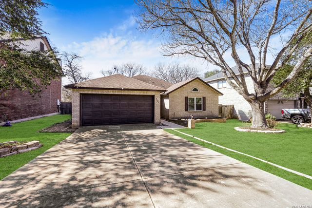 8626 Park Olympia, Universal City, TX 78148