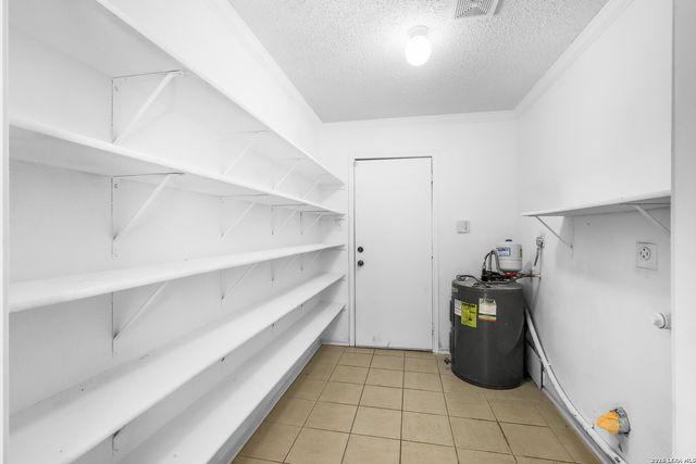 8626 Park Olympia, Universal City, TX 78148