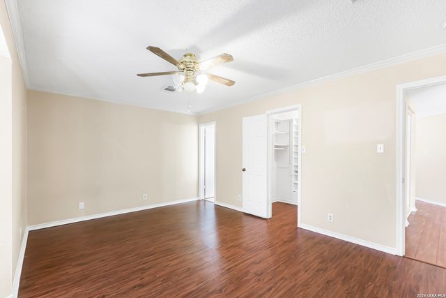 8626 Park Olympia, Universal City, TX 78148