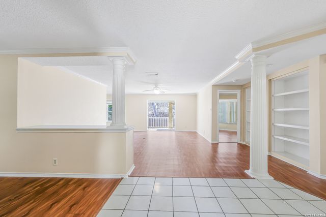 8626 Park Olympia, Universal City, TX 78148