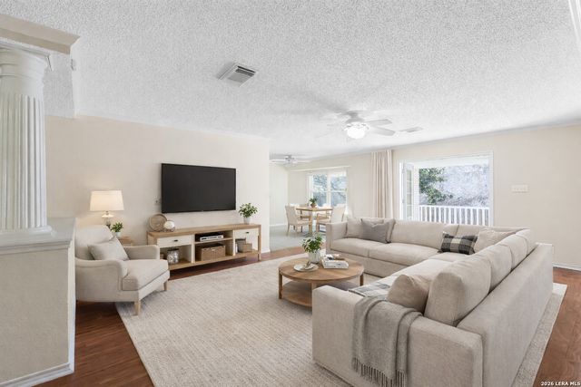 8626 Park Olympia, Universal City, TX 78148