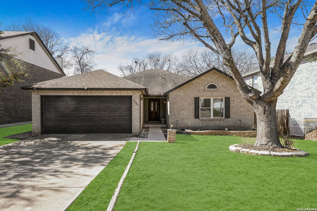 8626 Park Olympia, Universal City, TX 78148